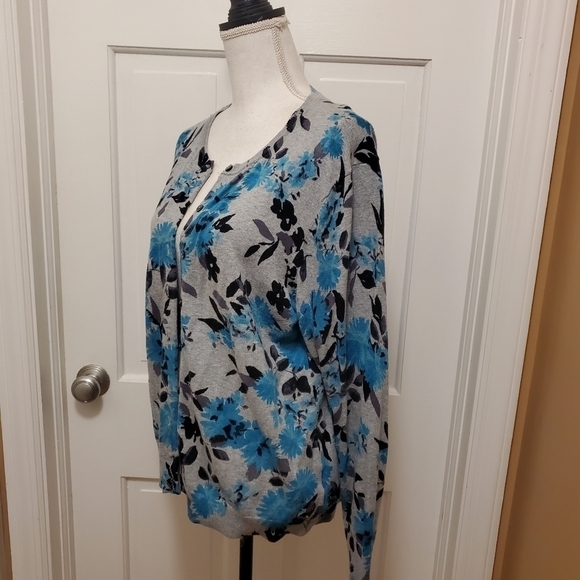 Karen Scott Floral Print Button Front Cardigan, Size Large, classic - Picture 6 of 10